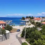 Gorgeous In With Wifi Apartment