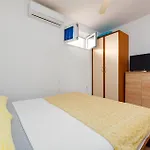 Gorgeous In With Wifi Apartment *