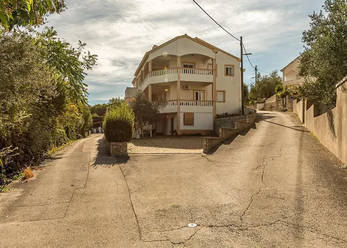 Appartement Gorgeous In With House Sea View Lukoran